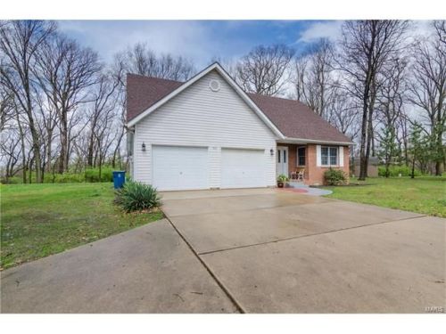 340 Timberwood Dr, Fort Russell, IL 62010-1187