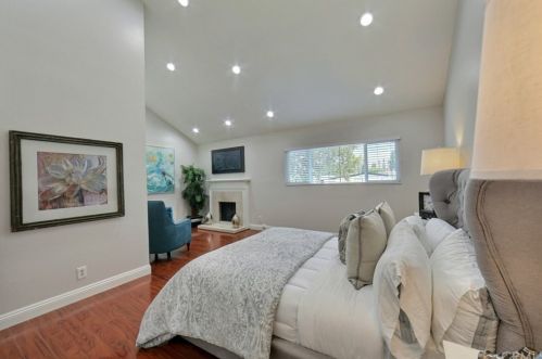 72 Cape Cod, Irvine CA  92620-2711 exterior