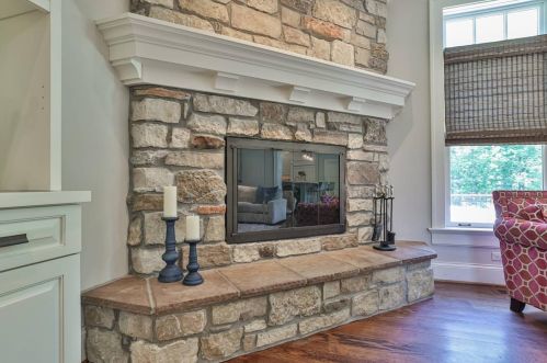 8590 Concord Hills Cir, Cincinnati OH  45243-1014 exterior