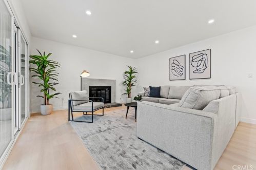 17205 Palm St, Santa Ana, CA 92708-2773