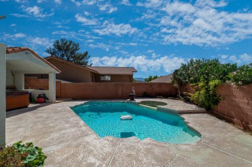 1476 Geronimo Rd, Saint George, UT 84790-7718