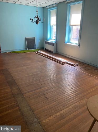 2711 Allegheny Ave, Philadelphia PA  19132-1224 exterior