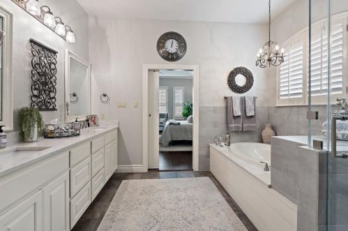 917 Biscayne, Austin TX 78734-4424 exterior