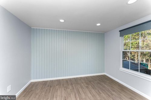 6523 Field Master Dr, Springfield VA  22152-2150 exterior
