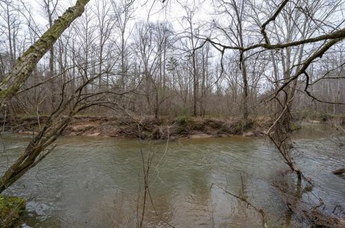 350 Lamont Ln, Clarkesville, GA 30523-3820