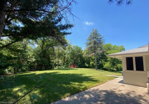 1366 Cummings Ln, Saint Paul MN  55112-3629 exterior