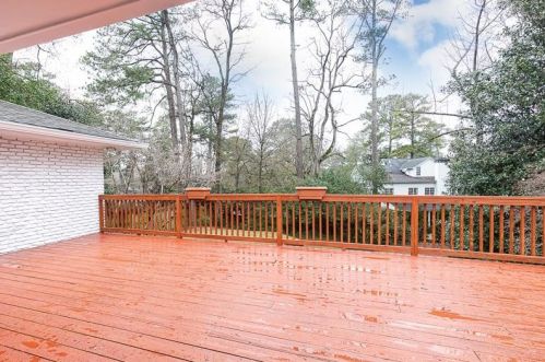 825 Moores Mill Rd, Atlanta GA  30327-1544 exterior