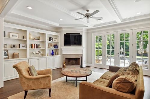 1448 Grant Dr, Atlanta GA  30319-3589 exterior