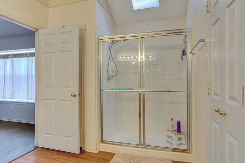 1336 Riley Dr, Carrollton TX 75007-1140 exterior