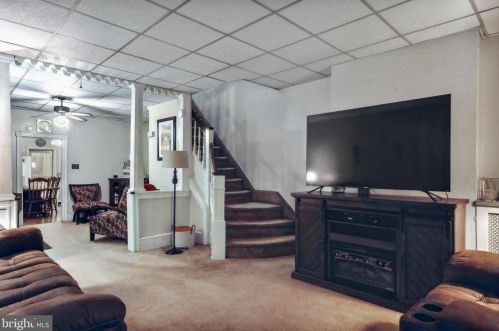 1524 61st St, Philadelphia, PA 19151-4220