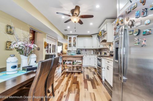 23 Mc Kinley Dr, Tinton Falls NJ 07712-2853 exterior