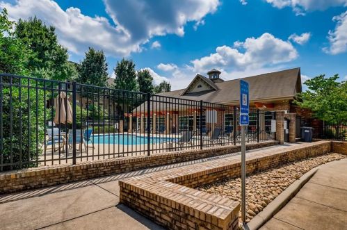 5569 High Point Rd, Atlanta GA  30342-5038 exterior