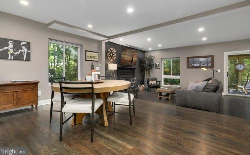 2139 Colts Neck Ct, Herndon VA  20191-1841 exterior