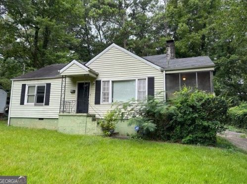 2983 Harlan Dr, Atlanta GA  30344-3758 exterior