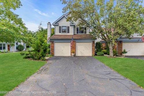 181 Old Orch Ln, Tinton Falls NJ 07712-2570 exterior