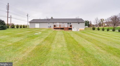 20 Nansfield Dr, Harpers Ferry WV 25425-3198 exterior