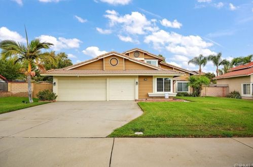 596 Galway St, Rialto, CA 92377-4573