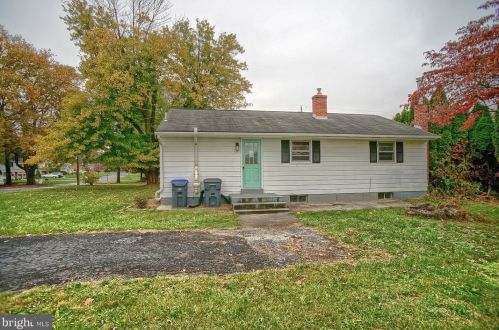 101 Marbeth Ave, Carlisle, PA 17013-1626
