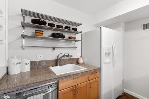 1023 Carson St, Silver Spring MD 20901-1814 exterior