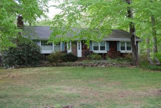 38 Brownson Dr, Huntington, CT 06484-2713