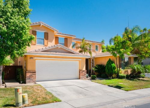 4243 Pondhill Ct, Riverside, CA 92505-3464