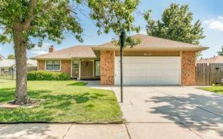8513 Hildreth St, Wichita, KS 67207-5421