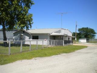 3358 28th St, Independence, KS 67301-8595