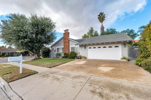 2347 Justin Ave, Simi Valley, CA 93065-2545