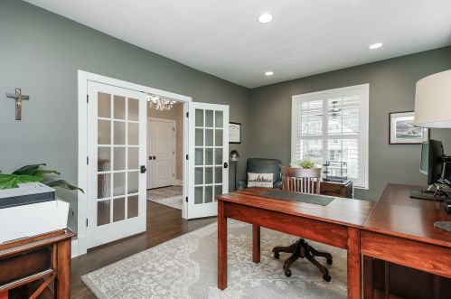 231 Douglas Ave, Naperville IL  60540-4409 exterior
