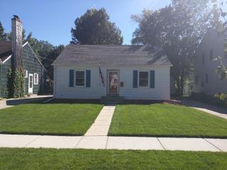 1410 10th St, Fargo ND  58102-1329 exterior