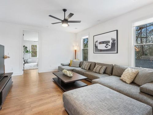 439 Morgan Pl, Atlanta GA  30317-3422 exterior