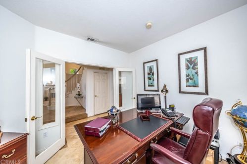7551 Hollow Oak Rd, Anaheim CA  92808-1429 exterior