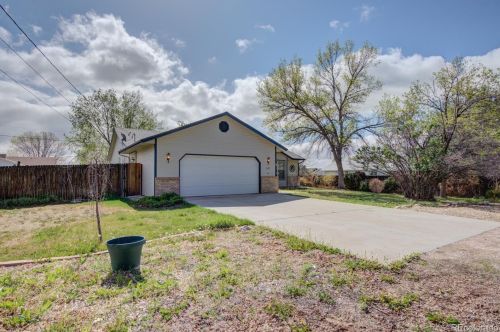 612 Raynolds Ave, Canon City, CO 81212-2747