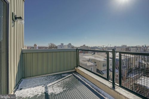 2537 Gordon St, Philadelphia PA 19132-4631 exterior