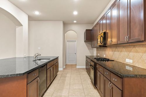 2042 Brodie Ln, Conroe TX  77301-7246 exterior