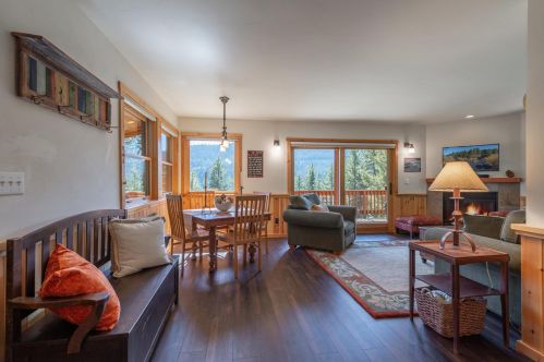 14405 Denton Ave, Truckee CA  96161-3612 exterior