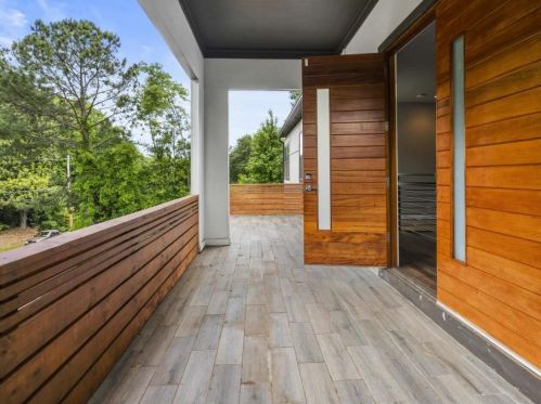 1020 Edie Ave, Atlanta GA  30312-3717 exterior