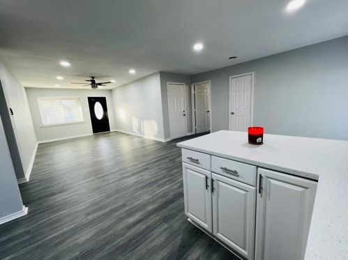 2716 Cedar Park Blvd, Fort Worth TX  76118-6733 exterior