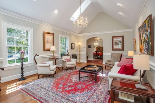 453 Manor Ridge Dr, Atlanta GA  30305-3509 exterior