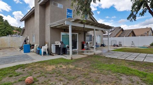 4078 Sunnysage Dr, Riverside CA  92509-0746 exterior