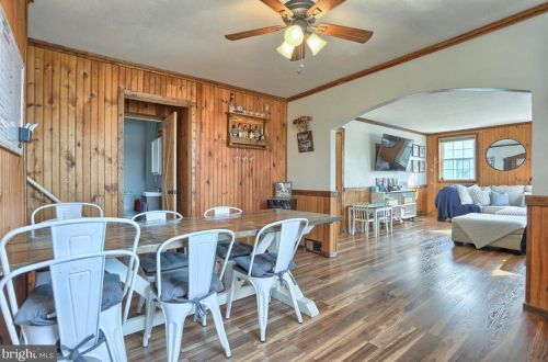 215 Cavalry Rd, Carlisle PA  17013-1606 exterior