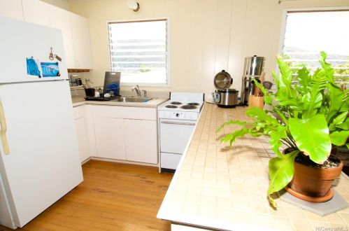 2871 Manoa Rd, Honolulu HI  96822-2120 exterior