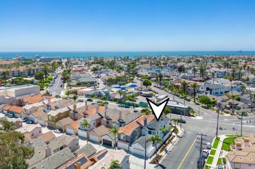 638 Main St, Huntington Beach, CA 92648-4670