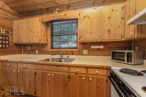 247 River Bend Trl, Ellijay, GA 30540-0012