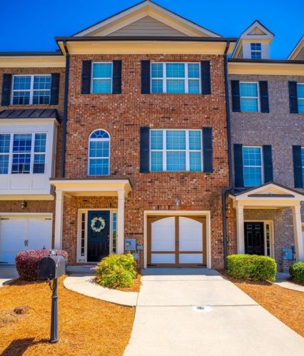 1925 Appaloosa Mill Cir, Buford, GA 30519-6614