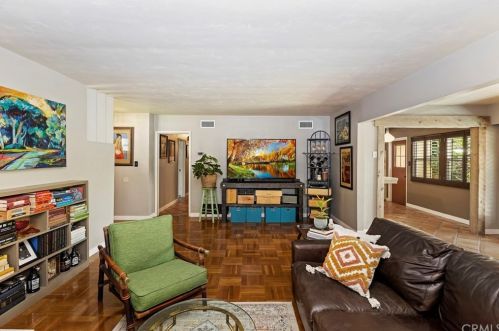 3391 Mono Dr, Riverside CA  92506-2151 exterior