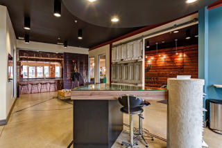12415 Pennsylvania St, Carmel IN  46032-6125 exterior