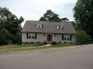 2001 Le Conte St, Morristown, TN 37814-2679