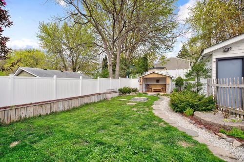 2070 Ivy St, Saint Paul MN  55109-4029 exterior