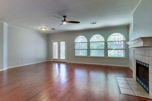 9312 Colberg Dr, Austin TX  78749-4148 exterior